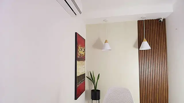 Astrid Black online show from March 2026 06:03:01 PM