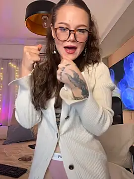 Snapshot of Tallulah_Kinky chatting on April 2026 08:45:02 PM Tallulah Kinky online show from April 2026 08:45:02 PM