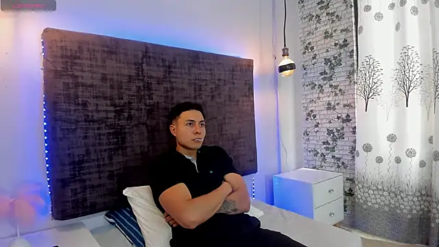 baby west online show from March 2026 07:20:01 PM