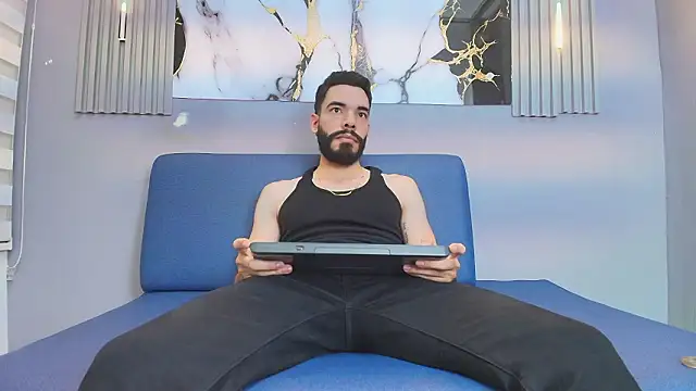 Snapshot of JEAN_LEWIS2 chatting on March 2026 01:17:02 PM JEAN LEWIS2 online show from March 2026 01:17:02 PM