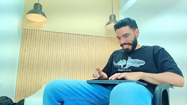 JEAN LEWIS2 online show from March 2026 07:41:01 PM