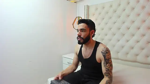 JEAN LEWIS2 online show from April 2026 07:58:02 PM