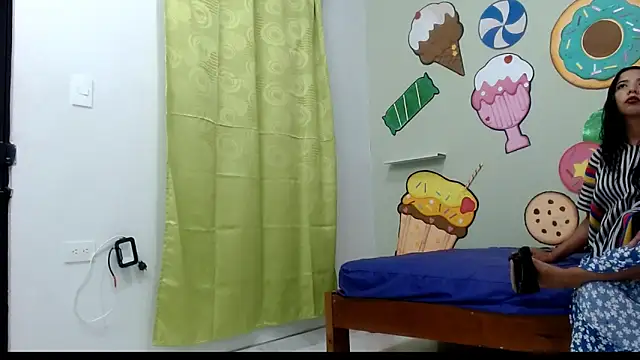 erikaskinny18 online show from June 2026 07:24:02 PM