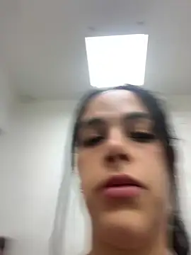 Snapshot of leila_moretti chatting on April 2026 02:14:01 PM leila moretti online show from April 2026 02:14:01 PM