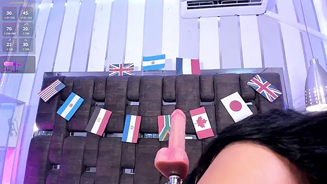 Snapshot of NinaBloom_ chatting on July 2026 01:04:01 PM NinaBloom online show from July 2026 01:04:01 PM