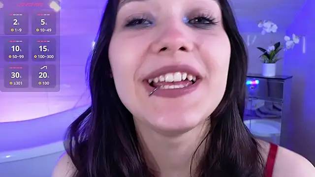 Snapshot of DarcyBlackwood chatting on June 2026 01:28:02 AM DarcyBlackwood online show from June 2026 01:28:02 AM