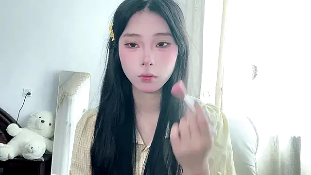 yiyibaby2026 online show from May 2026 02:40:01 AM