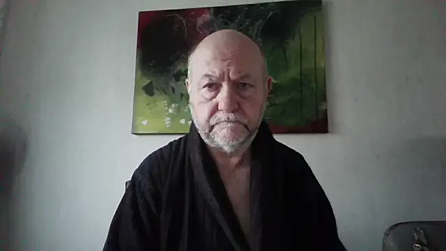 Snapshot of Buggemann chatting on June 2026 03:31:01 AM Buggemann online show from June 2026 03:31:01 AM