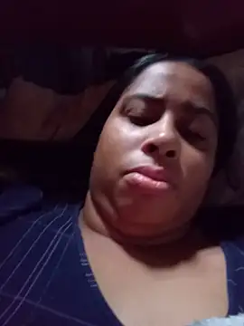 gatinha20257 online show from May 2026 12:22:02 PM