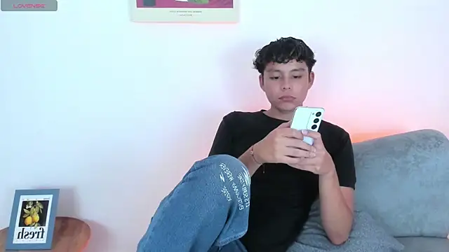 chico medusa online show from April 2026 08:10:01 PM