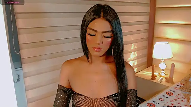 tiifannysexyhot online show from April 2026 11:47:02 AM