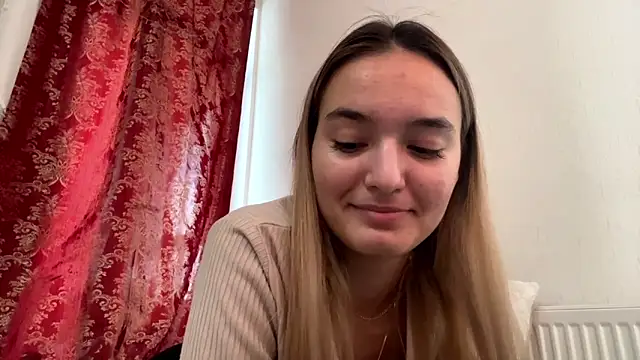 Snapshot of ReathaKiss chatting on May 2026 12:01:01 PM ReathaKiss online show from May 2026 12:01:01 PM