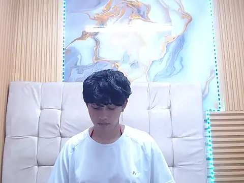 mauren icarus online show from March 2026 08:37:02 PM