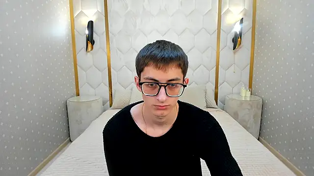 RonBevs online show from June 2026 07:39:01 PM