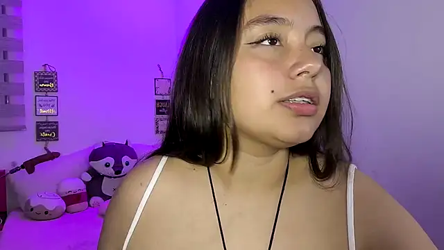 Snapshot of cherry_valeria chatting on July 2026 08:12:01 AM cherry valeria online show from July 2026 08:12:01 AM