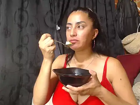 Alexandrina online show from January 2025 11:13:02 PM