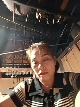 Lyly22x online show from March 2026 03:48:01 PM