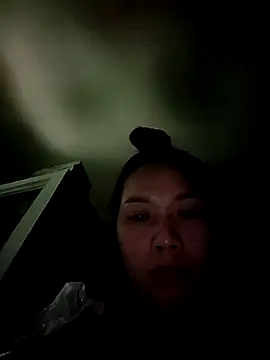 Snapshot of DawnG_x chatting on March 2026 01:55:02 AM DawnG x online show from March 2026 01:55:02 AM