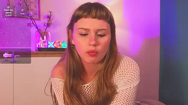 Snapshot of Anny_Ray_ chatting on July 2026 01:21:02 AM Anny Ray online show from July 2026 01:21:02 AM