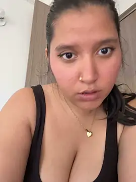 Mila Sunshin online show from March 2026 03:40:01 PM