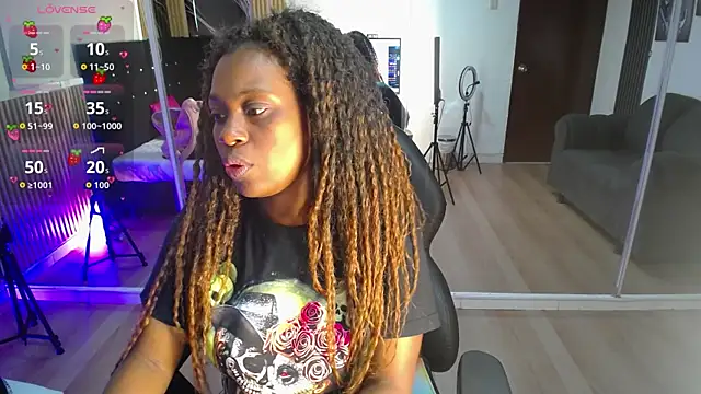Snapshot of Ebony_rizon chatting on June 2026 01:20:02 PM Ebony rizon online show from June 2026 01:20:02 PM