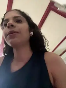 Snapshot of karlatiburcio chatting on June 2026 03:12:01 PM karlatiburcio online show from June 2026 03:12:01 PM