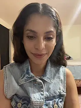 Snapshot of karlatiburcio chatting on June 2026 05:12:01 AM karlatiburcio online show from June 2026 05:12:01 AM