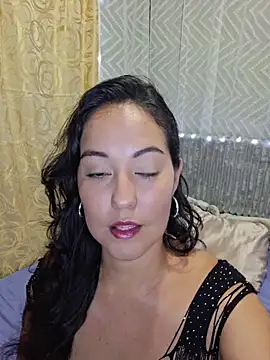 Snapshot of amaramichella chatting on April 2026 03:29:02 AM amaramichella online show from April 2026 03:29:02 AM