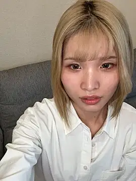 una2001 online show from April 2026 01:15:01 AM