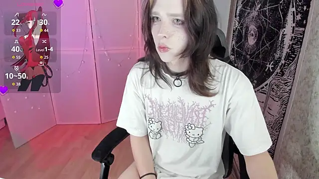 Snapshot of Simochka_w chatting on June 2026 04:37:02 AM Simochka w online show from June 2026 04:37:02 AM