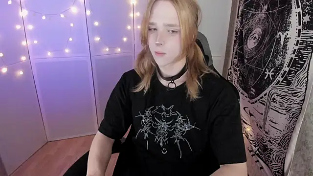 Snapshot of Simochka_w chatting on July 2026 04:29:01 AM Simochka w online show from July 2026 04:29:01 AM