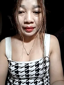 Snapshot of Yiyi102300 chatting on March 2026 01:23:02 PM Yiyi102300 online show from March 2026 01:23:02 PM