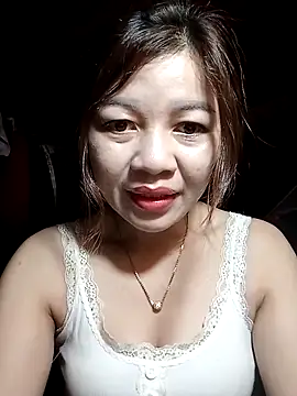 Snapshot of Yiyi102300 chatting on April 2026 10:33:02 PM Yiyi102300 online show from April 2026 10:33:02 PM