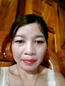 Snapshot of Yiyi102300 chatting on April 2026 01:55:02 AM Yiyi102300 online show from April 2026 01:55:02 AM