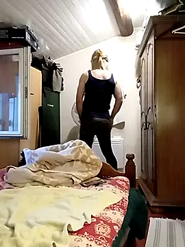 stephie83 online show from March 2026 04:35:02 PM