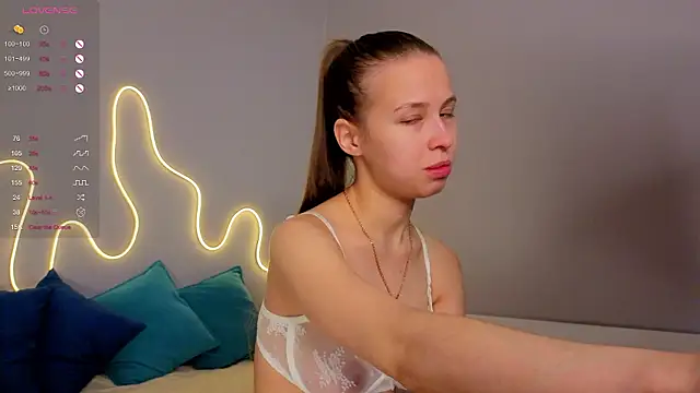 Snapshot of Emma_dream_ chatting on July 2026 01:41:01 AM Emma dream online show from July 2026 01:41:01 AM