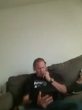 Snapshot of yourMasterisBored chatting on May 2026 01:50:01 PM yourMasterisBored online show from May 2026 01:50:01 PM