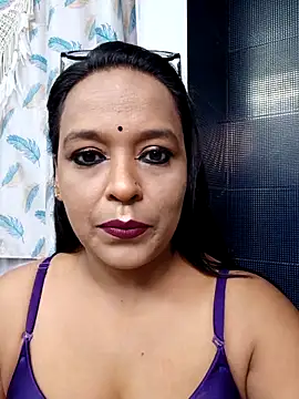 Snapshot of hornyrosy321 chatting on May 2026 06:02:02 PM hornyrosy321 online show from May 2026 06:02:02 PM