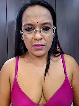 Snapshot of hornyrosy321 chatting on May 2026 06:09:01 PM hornyrosy321 online show from May 2026 06:09:01 PM