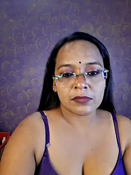 Snapshot of hornyrosy321 chatting on June 2026 12:32:02 AM hornyrosy321 online show from June 2026 12:32:02 AM