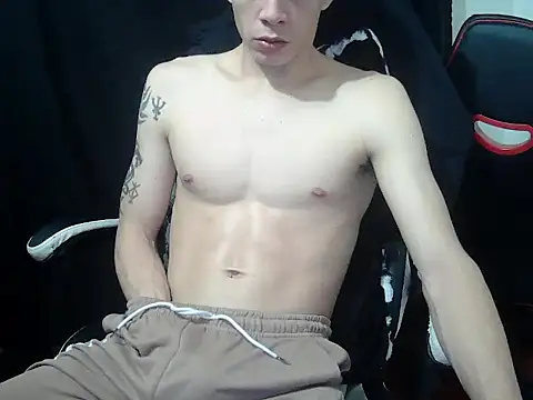 Snapshot of crixus11111 chatting on March 2026 06:29:01 AM crixus11111 online show from March 2026 06:29:01 AM