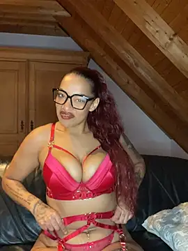 Kyra kush online show from March 2026 10:03:02 PM