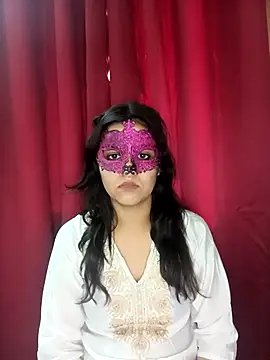 Hottymahi7 online show from April 2026 11:48:02 AM