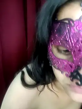 Hottymahi7 online show from April 2026 09:38:01 PM