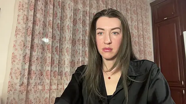 Julia182 online show from March 2026 07:28:01 PM