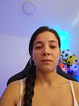 Snapshot of miaeyex chatting on June 2026 12:04:02 PM miaeyex online show from June 2026 12:04:02 PM