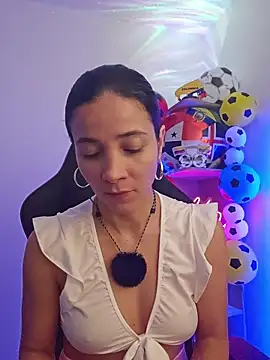 Snapshot of miaeyex chatting on June 2026 12:04:01 PM miaeyex online show from June 2026 12:04:01 PM