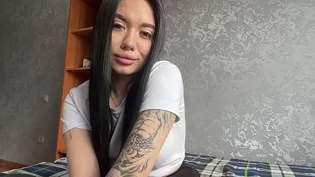 Sofi Funny online show from April 2026 02:04:02 AM