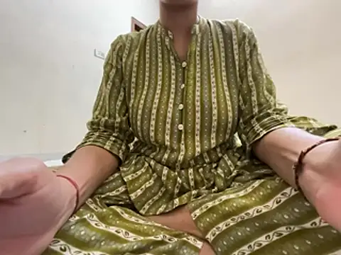Noor Sexy02 online show from May 2026 10:35:01 AM