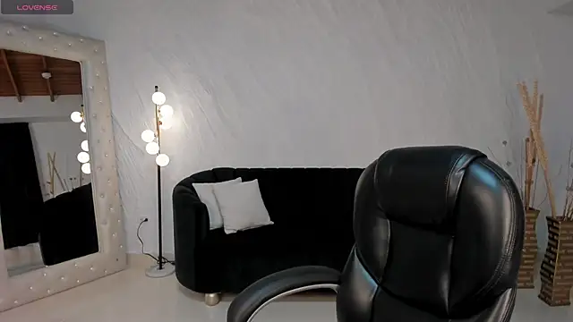 AntonellaDimeo online show from May 2026 03:56:01 AM